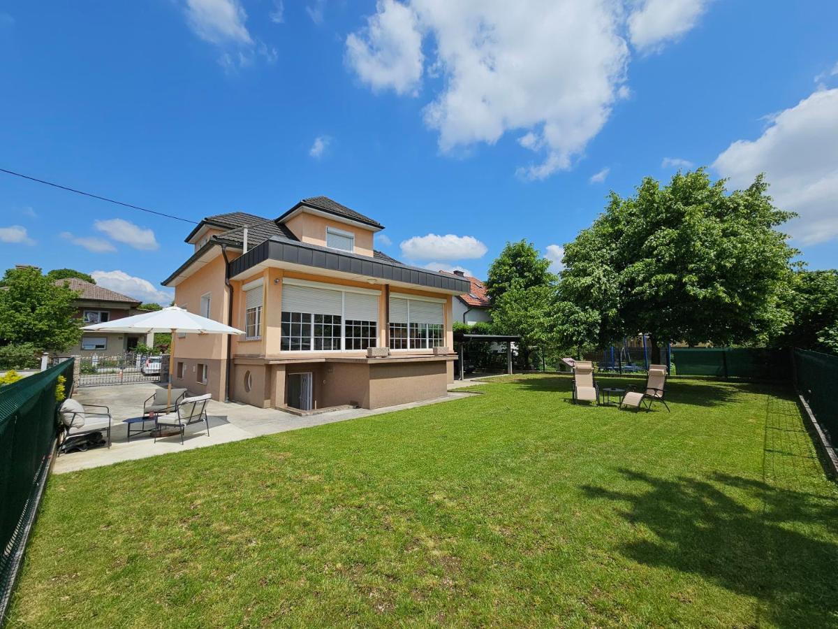Apartma Firefly1 Ljubljana Buitenkant foto