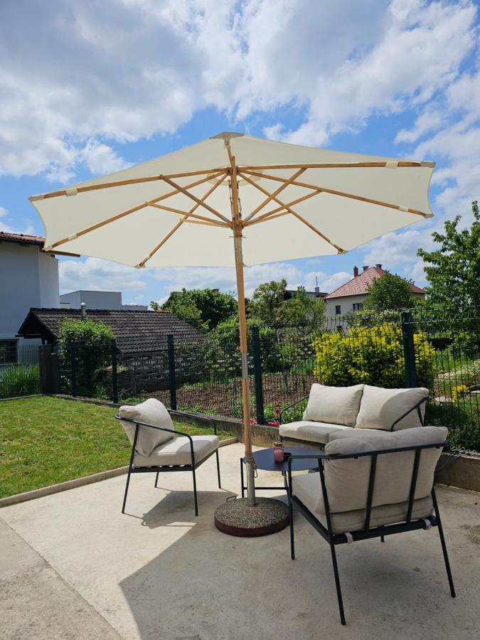 Apartma Firefly1 Ljubljana Buitenkant foto
